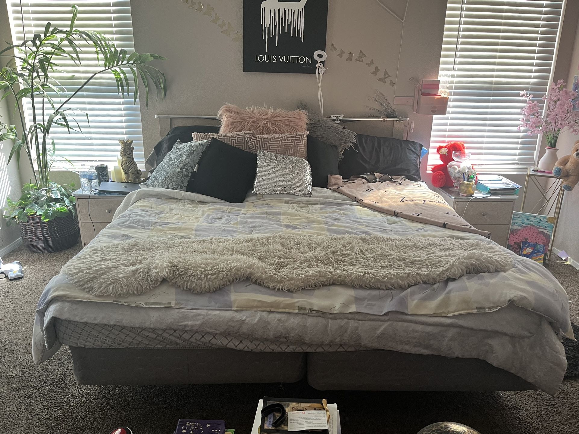 King Bed With Box Spring And Head Board