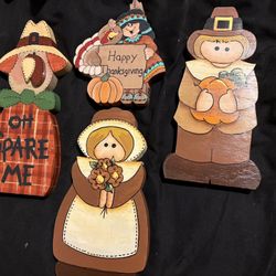Thanksgiving Hand Painted Wooden Decor