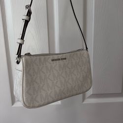Michael Kors Shoulder Bag