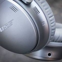 Bose Quiet Comfort 35 ii  • Silver