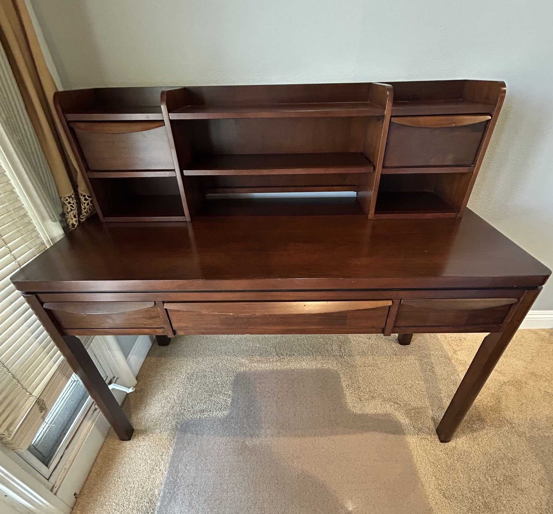 Office Desk with hutch