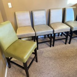 5 Bar-height chairs