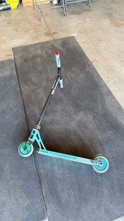 MGP VX9 Team Pro Scooter