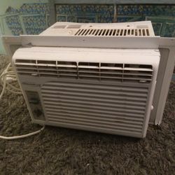 AIR CONDITIONING UNIT 