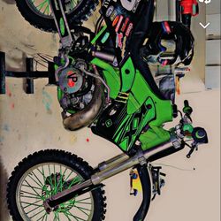 Kawasaki 250 2 Stroke