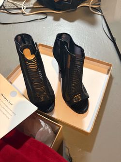 Authentic Christian Louboutin Trouble 100 Black Mesh & Calfskin Booties Size 37 - Worn Once