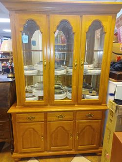 Curio missing 1 Shelf