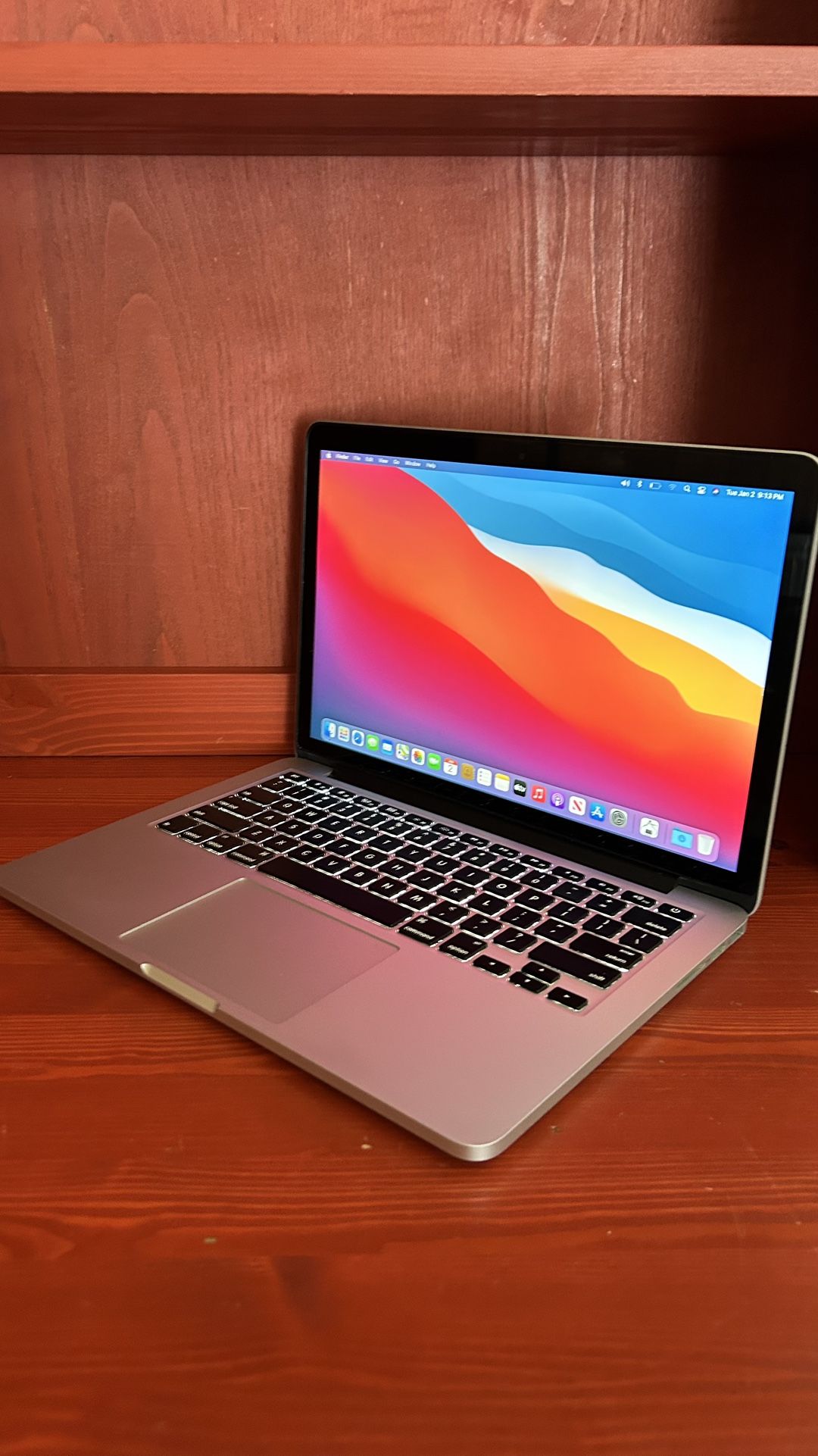 Apple MacBook Pro 13” Retina I5/8GB/256GB SSD $220