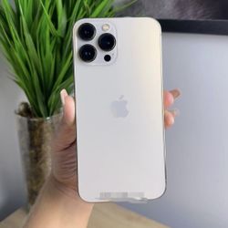 iPhone 13 Pro Unlocked / Liberado 👌 (Different Colors Available)