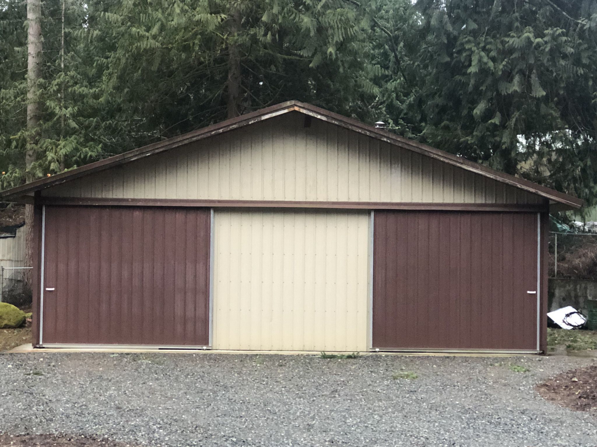 Large shop/Garage