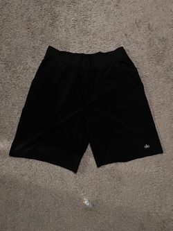 Alo Shorts Men’s Large 7” seam