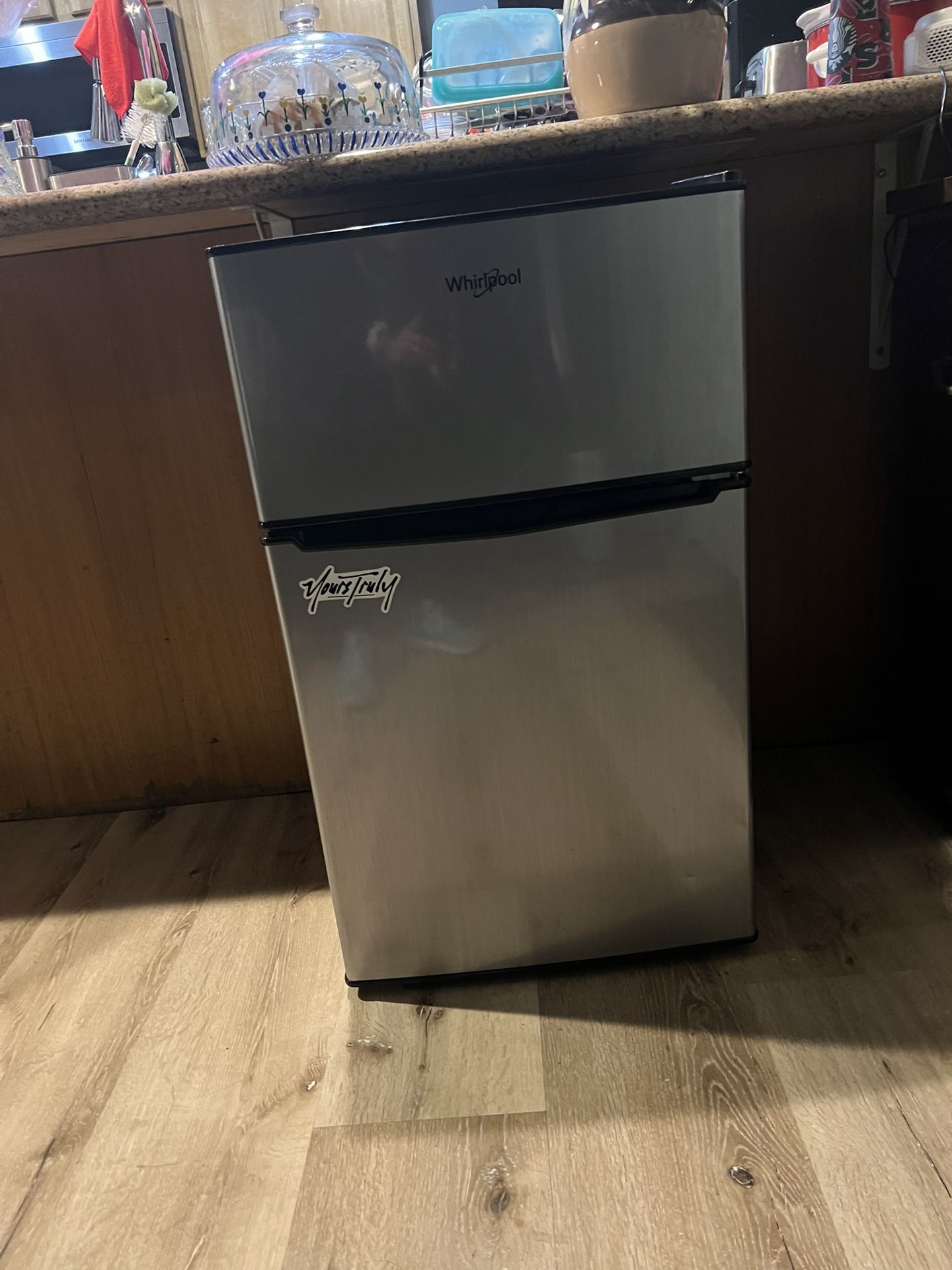 whirlpool mini fridge