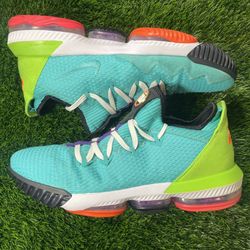 Size 14 - Nike Lebron 16 low Airmax Trainer