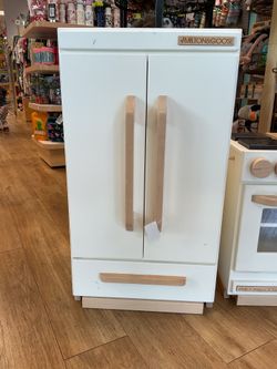 Milton & Goose Wooden Essential Play Fridge