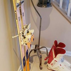 Kastle Mens Vintage Snow Skis & Boots