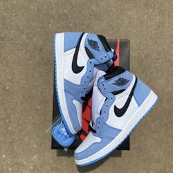 Jordan 1 “University blue”