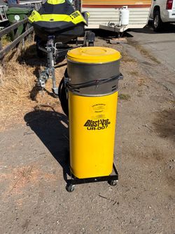 Uni-Ram Blast-Vac UR-007 Industrial Vacuum