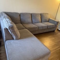 Sectional Couches 