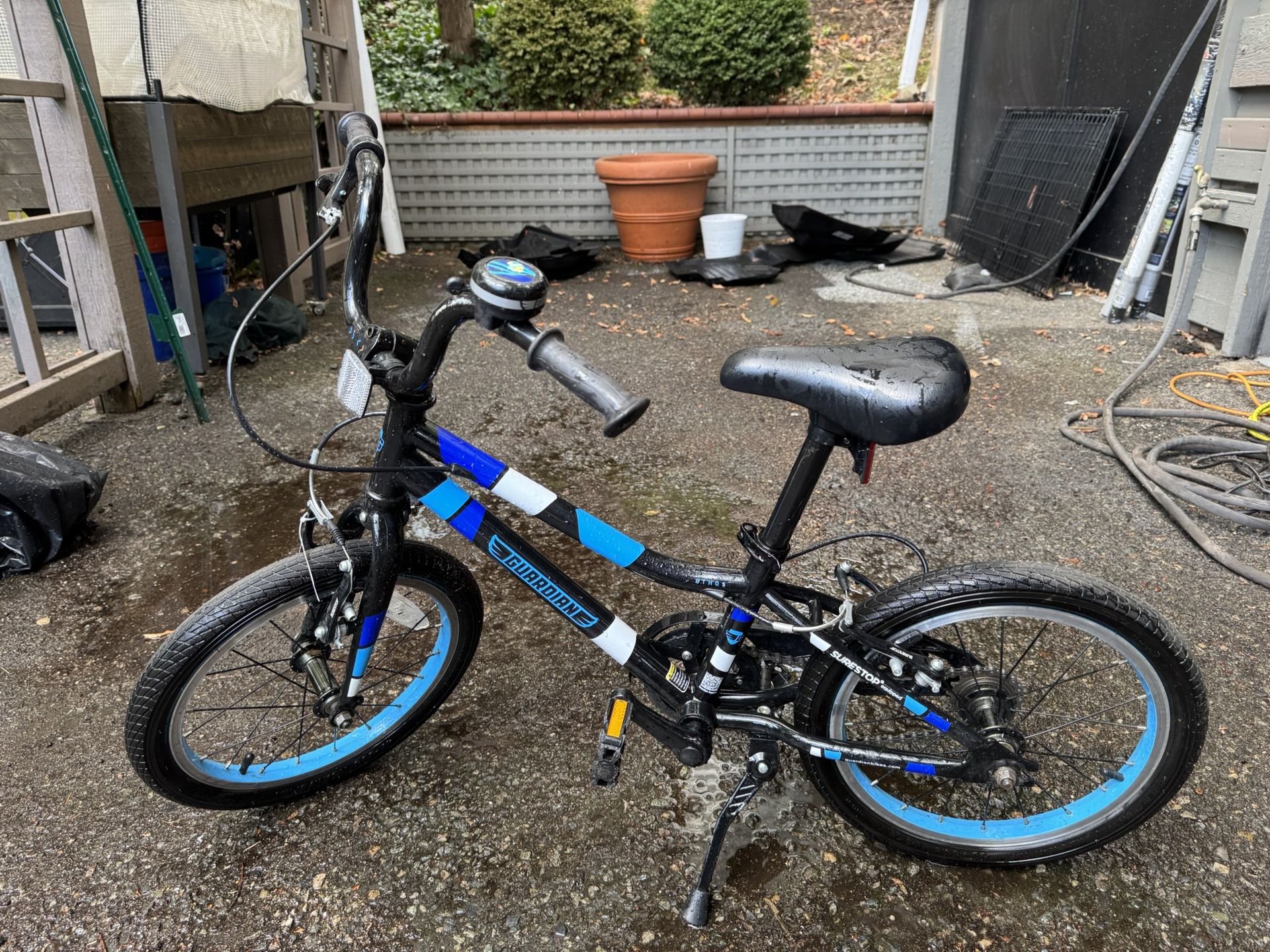 Guardian Kids Bike W/ Training Wheels