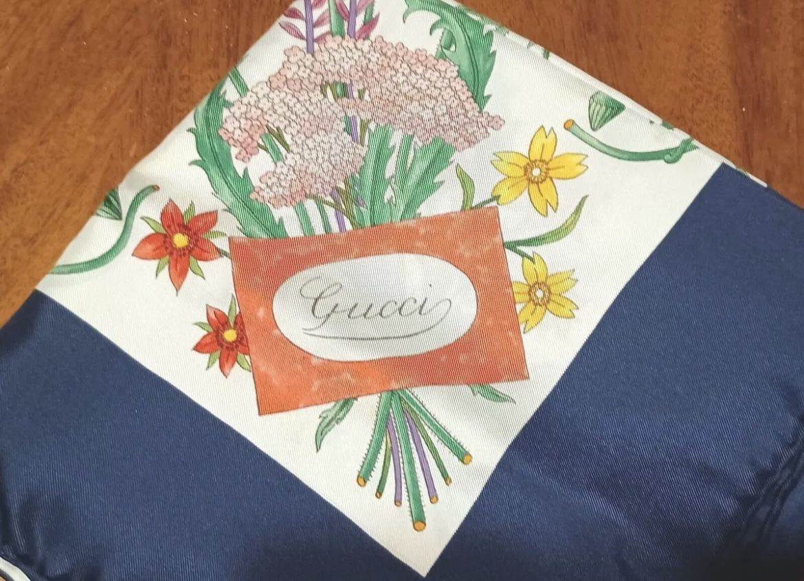 Gorgeous Vintage Gucci Scarf ( 70s or 80s) New in Box never used 