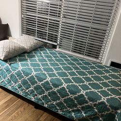 Twin Bed With Frame 