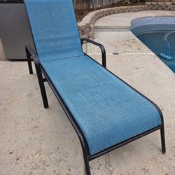 Outdoor Lounge Chair