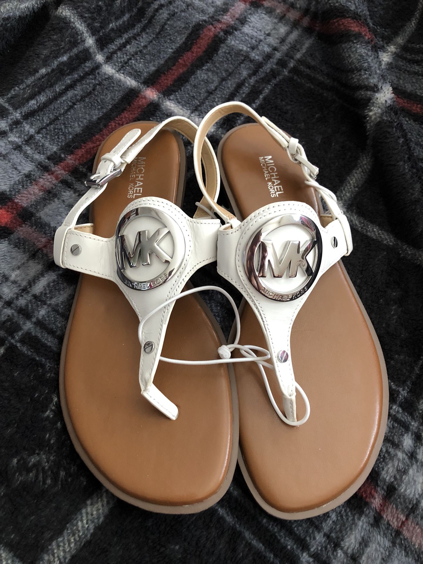 Michael Kors sandals — sz 8 — NWOT