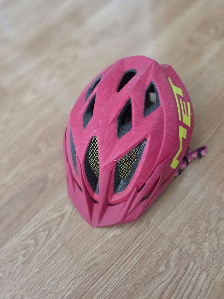 Girls Helmet Ages 9-11