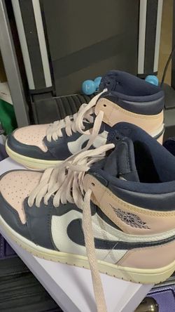 WMNS JORDAN 1 RETRO HIGH OG SE 'BUBBLE GUM