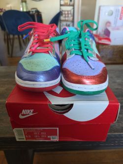 Nike Dunk Low
Sunset Pulse (Women's)