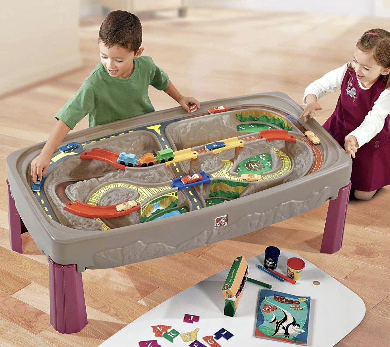 Step 2 deluxe Canyon Road & Train table and kids activity table - NEW