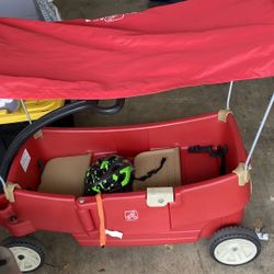 Step2 all around canopy red wagon