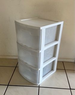 Plastic drawer (Sterlite)