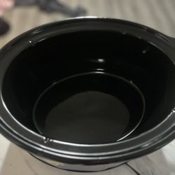 Pokémon Portraits 7-Quart Slow Cooker (Lunchbox)- Great Condition