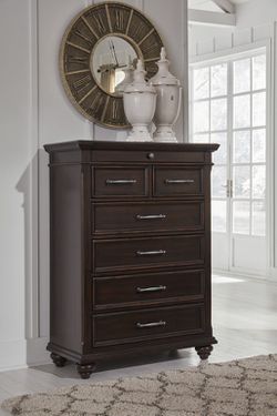 Brynhurst Dark Brown Upholstered Storage Bedroom Set🛏️4 Piece Price !!!(QB/D/M/N)💒 Thumbnail