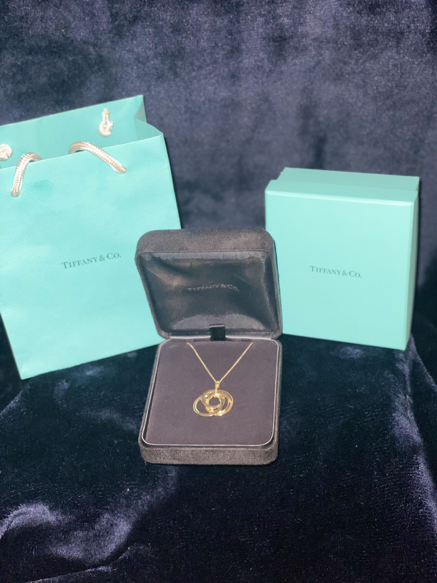 Tiffany & Co 18 carat Gold necklace *NEW*