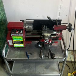 Central Machinery 7 x 10 Mini Lathe