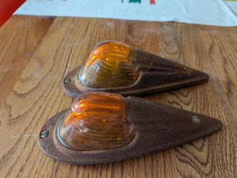 Vintage roof or cab marker clearance lights, very art deco 30s or 40s?
