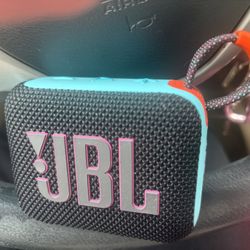 JBL sport speaker 