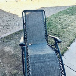Free-lounge chairs 