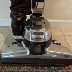  Kirby Vacuum Cleaner 