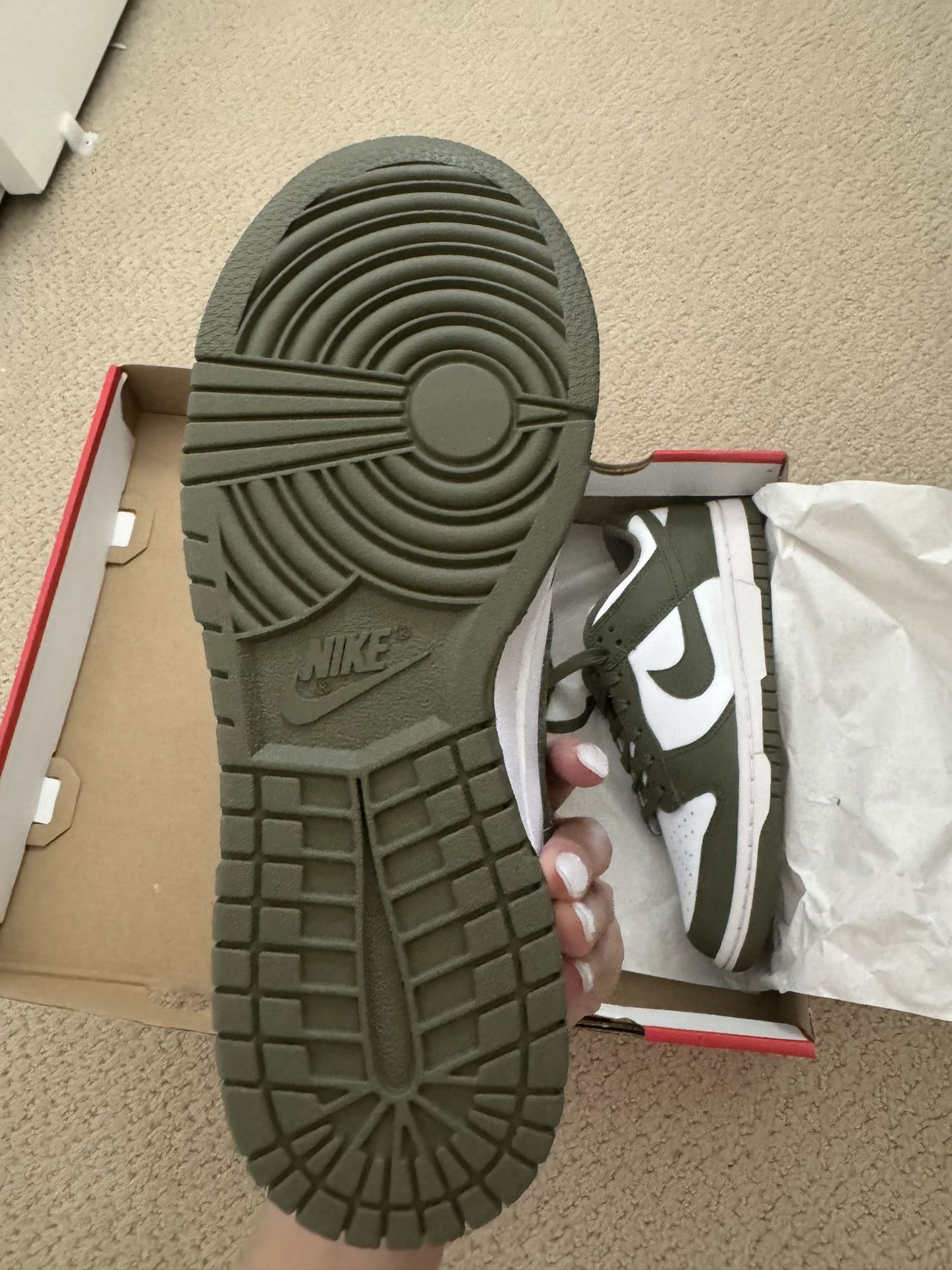 Women’s Nike Dunk Medium Olive