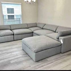 Sectional ,matching Ottoman , Same Day Delivery 🚚 