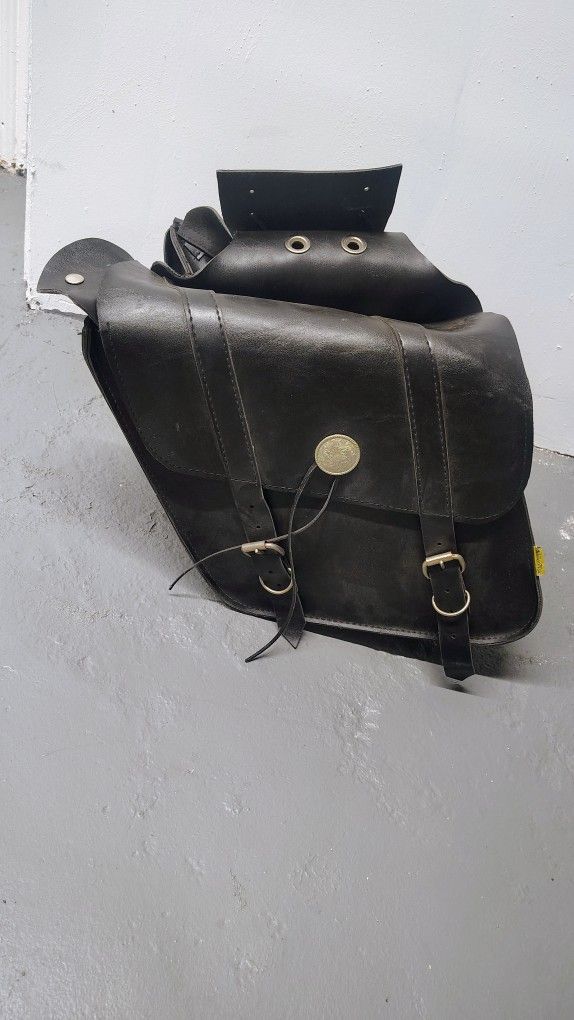 Medium Size Motorcycle Saddlebags 