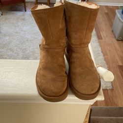Ugg Boots Just In Time For Cold And Christmas 