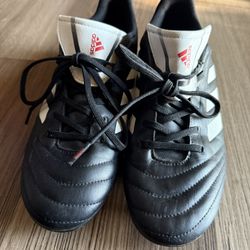 Adidas Soccer Cleats Size 8 1/2