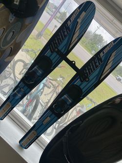 Water skis