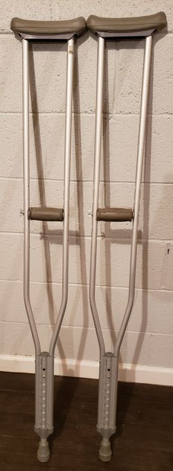 Medical Grade Crutches 5'10 To 6'6 Used Excellent 