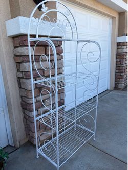 Metal garden rack
