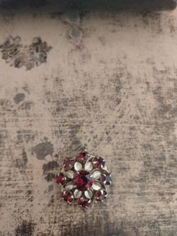 Vintage Necklace Garnet Pendant $20. o.b.o.